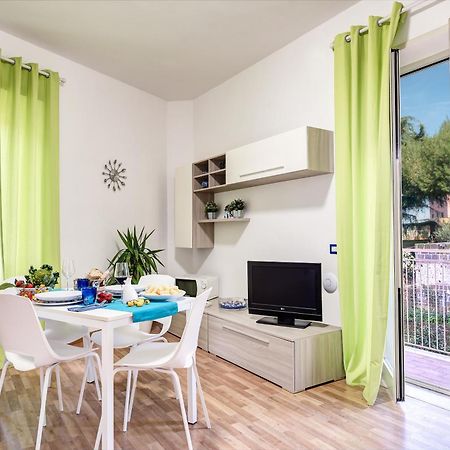 Gocce Villas - Joes Flat 2 Modern Соренто Екстериор снимка